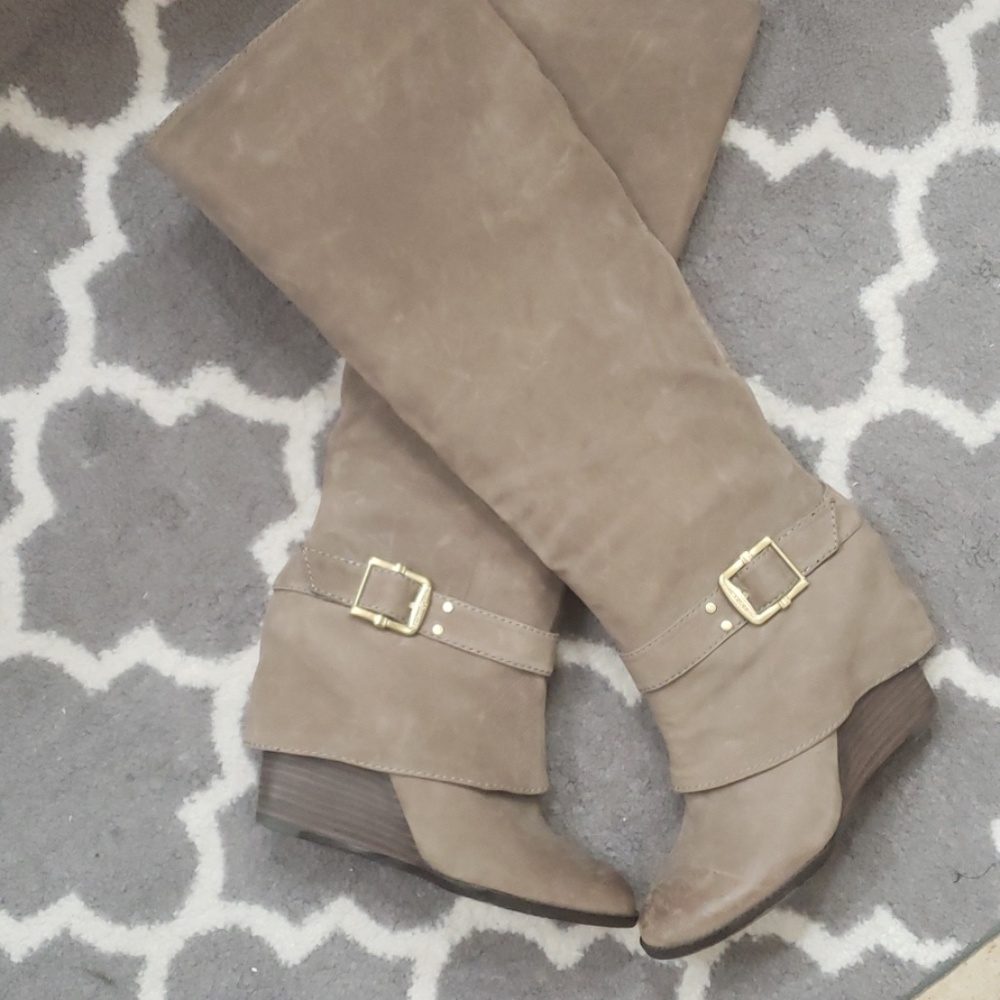 Wedge heel suede Vince Camuto boots